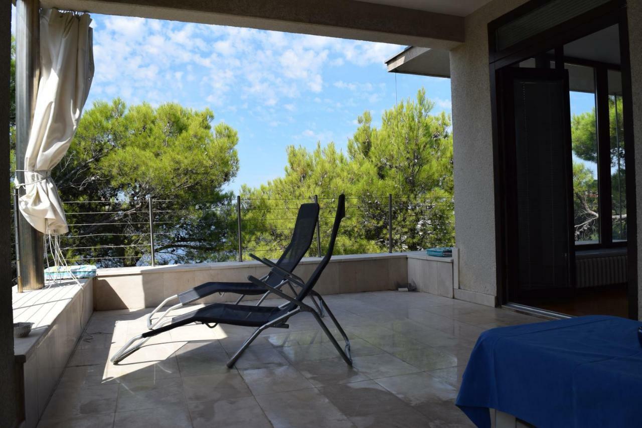 פרימוסטן Apartments Polic מראה חיצוני תמונה